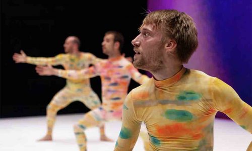 Simple de Ayelen Parolin.