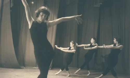 Noa Eshkol, de la danse au textile